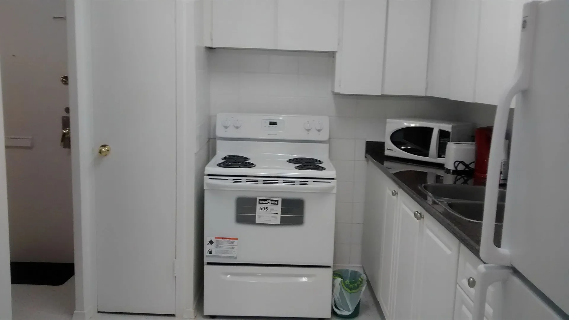 Apartment Toronto Furnished Living- Forest Manor Canada